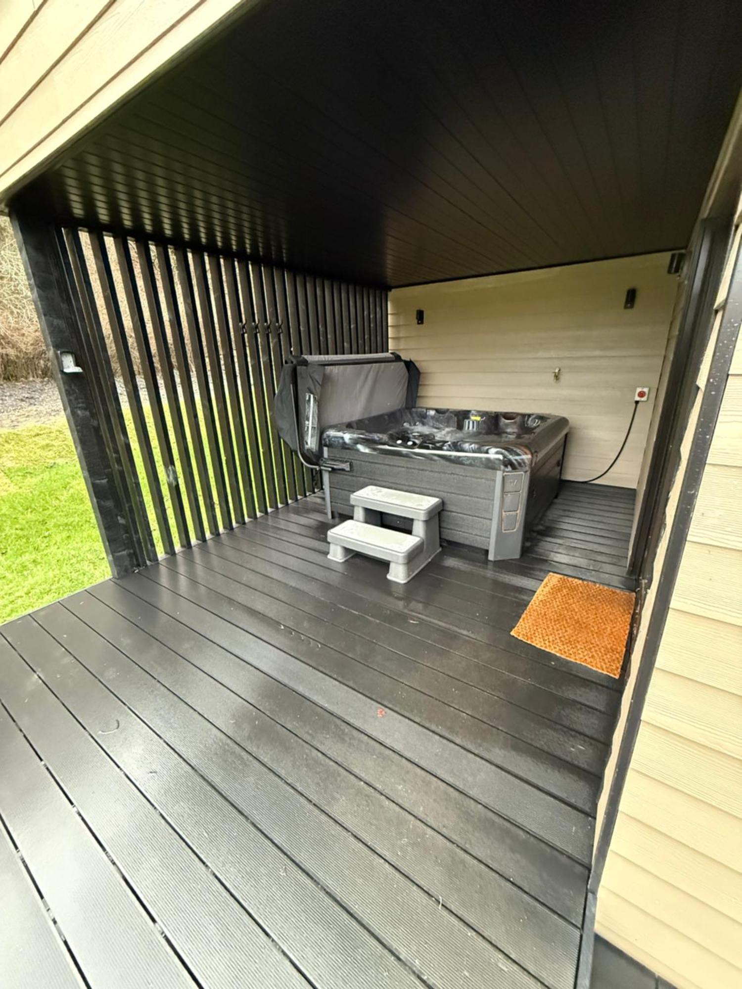 River Logie Lodges Westfield  エクステリア 写真