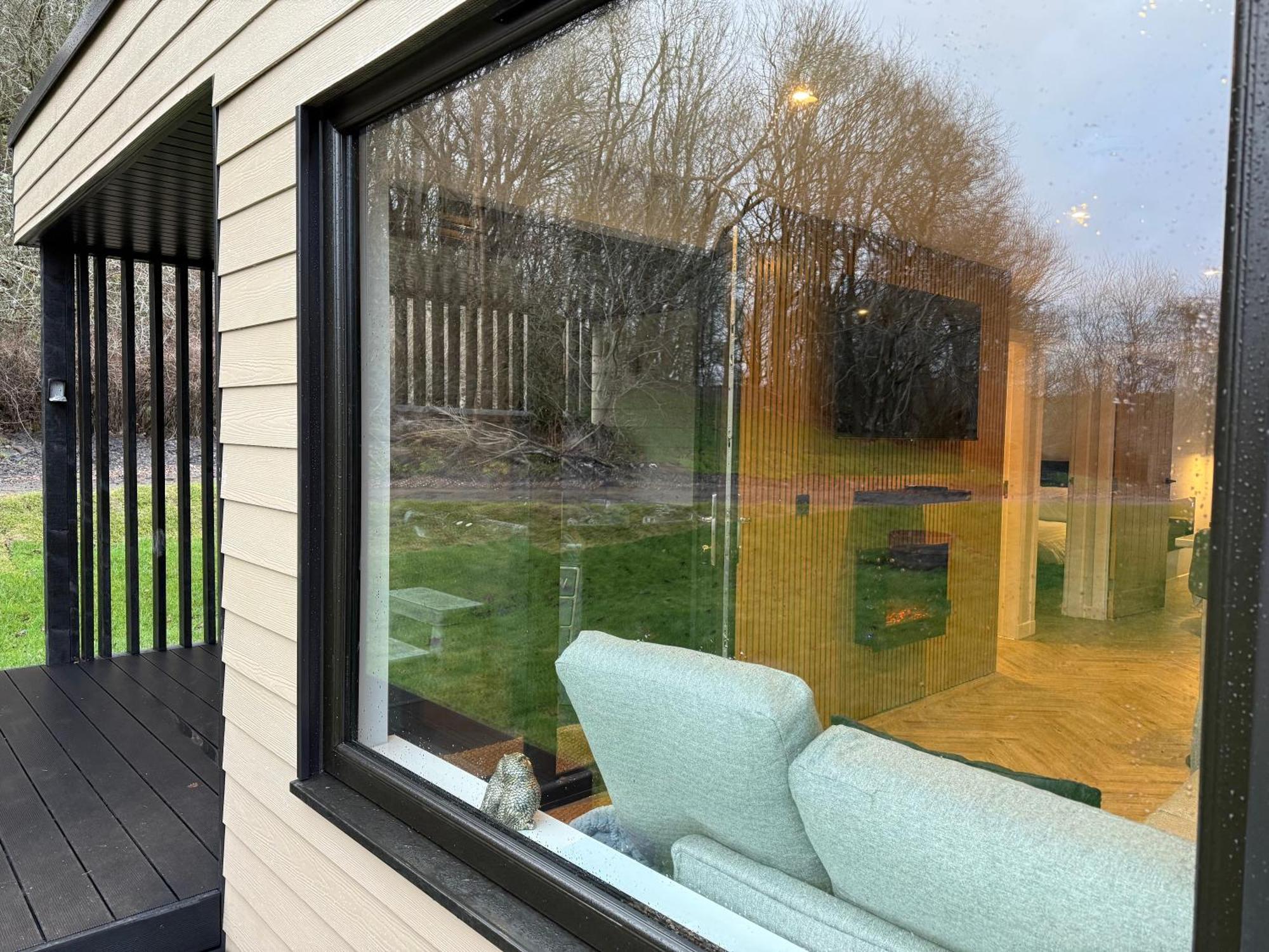 River Logie Lodges Westfield  エクステリア 写真
