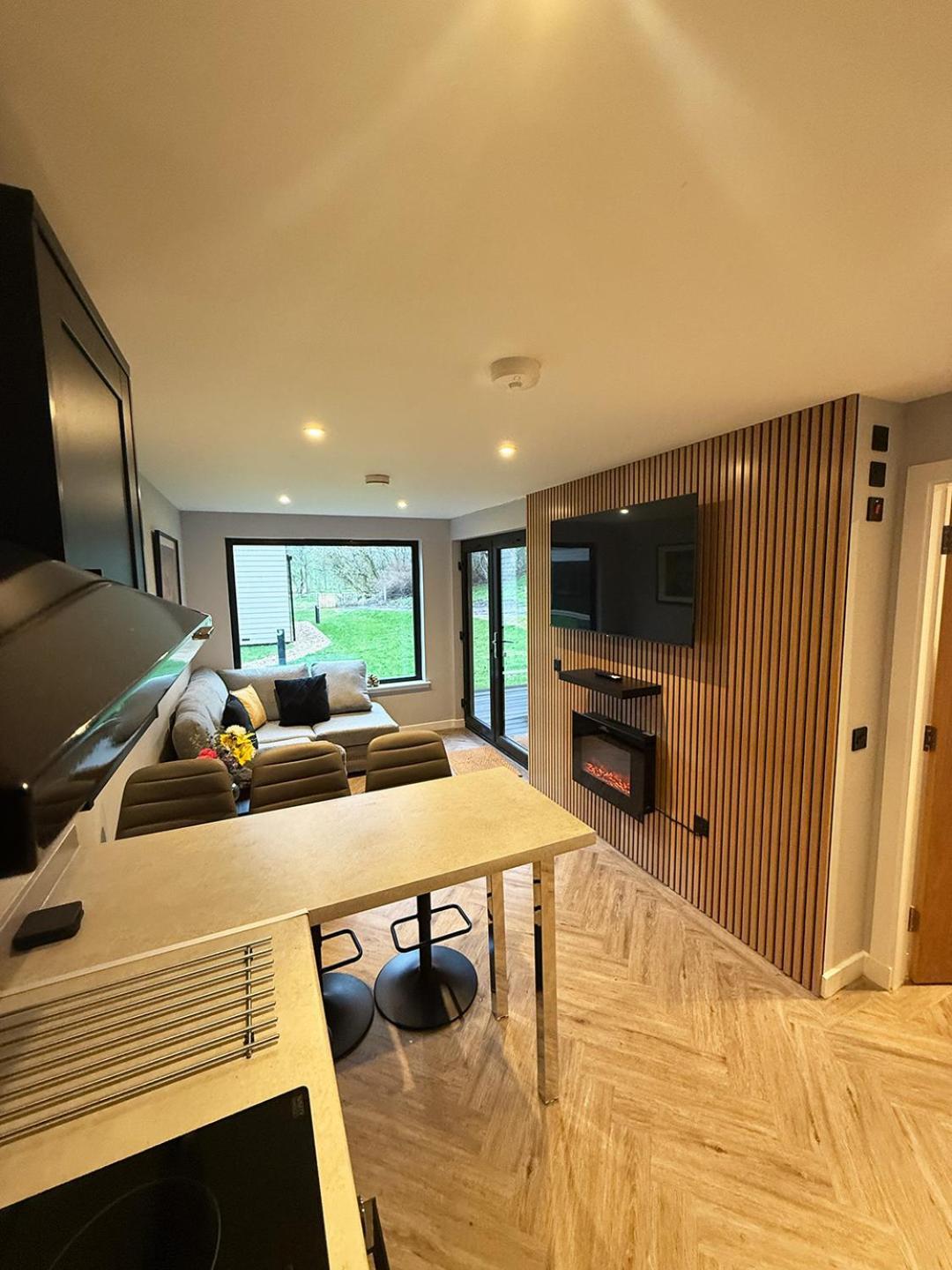 River Logie Lodges Westfield  エクステリア 写真